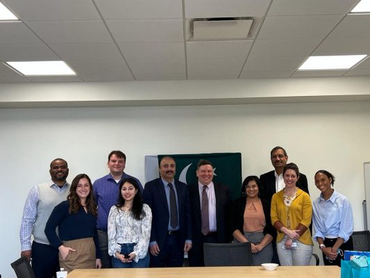FTjKxiwWIAEm6b9
